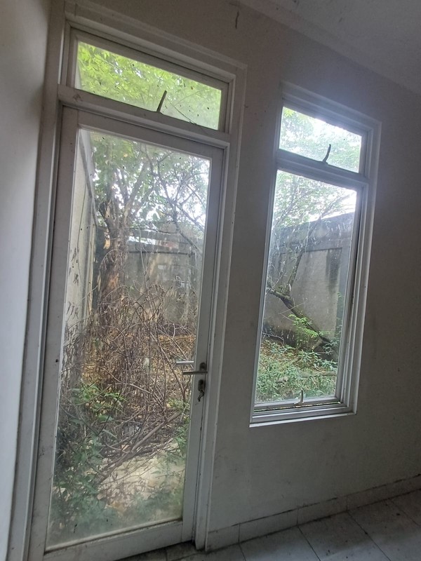 Ruko Siap Pakai di Ruko Emerald Tangerang selatan