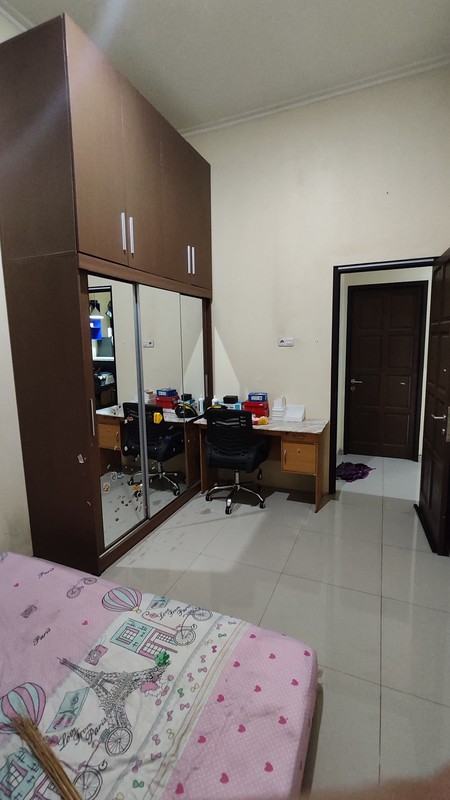 Rumah Bagus Full Furnished Siap Huni Lokasi Strategis dengan Hunian Nyaman dan Asri @Serua, Ciputat