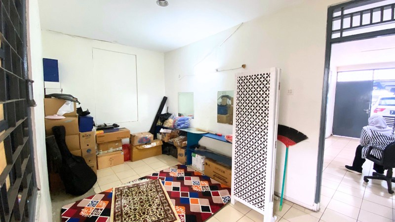 Rumah Hitung Tanah Lokasi Strategis Akses 2 Mobil di Tebet