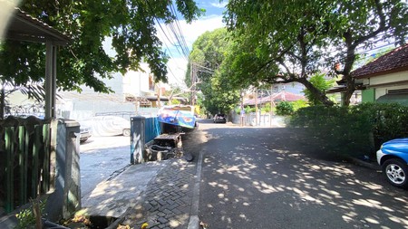 Rumah Hitung Tanah Lokasi Strategis Akses 2 Mobil di Tebet