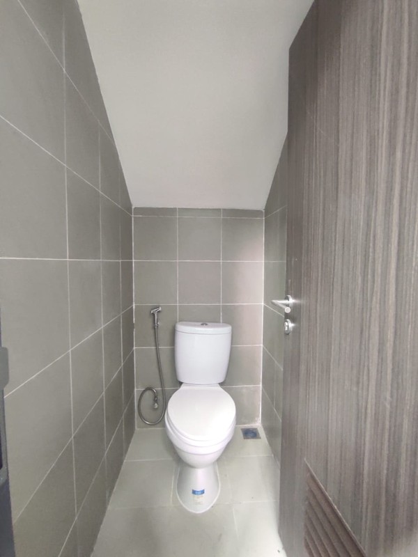 Dijual Ruko Rumah Garden Hous di Grand wisata, Bekasi