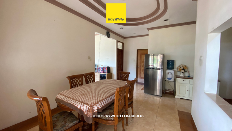 Dijual Cepat! Villa Mewah+Ruko di Jalan Raya Puncak, Jawa Barat