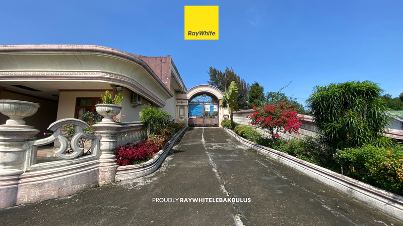 Dijual Cepat! Villa Mewah+Ruko di Jalan Raya Puncak, Jawa Barat