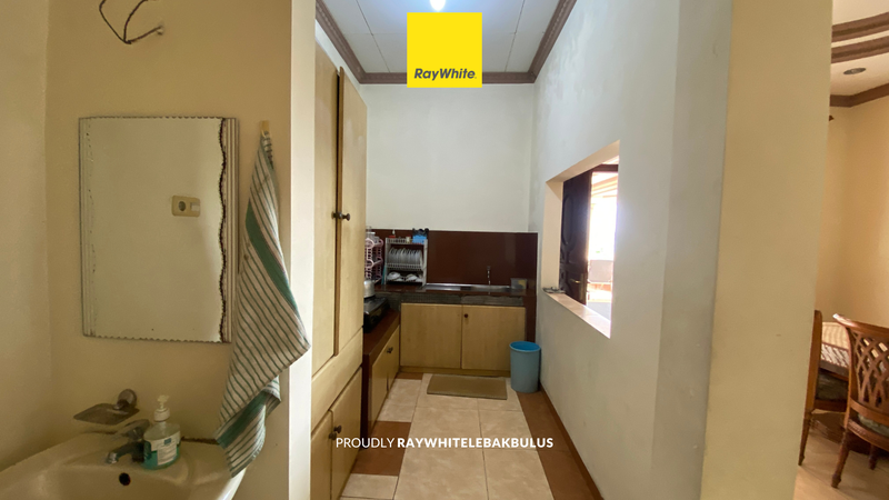 Dijual Cepat! Villa Mewah+Ruko di Jalan Raya Puncak, Jawa Barat