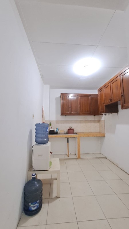 Rumah Cantik 1½ Lantai di Ciputat dengan KT 3 KM 2 Surat SHM