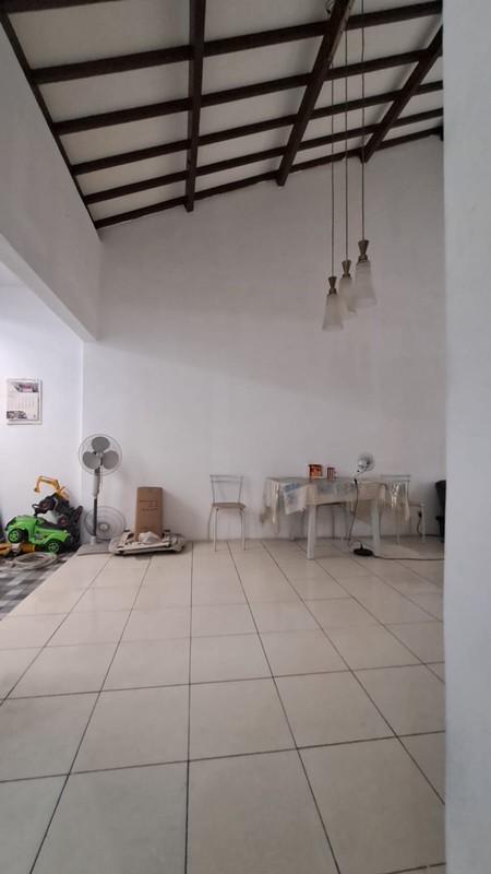 Rumah Cantik 1½ Lantai di Ciputat dengan KT 3 KM 2 Surat SHM