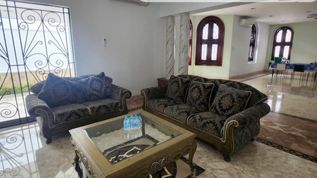 Dijual Rumah 863 m2 Rumah Raya Darmo - Tegalsari - Surabaya Pusat - Nol Jalan Raya - Parkiran Mobil Luas - Surat SHM - Cocok Buat Segala Usaha , Kantor, Bank, Resto, Cafe 