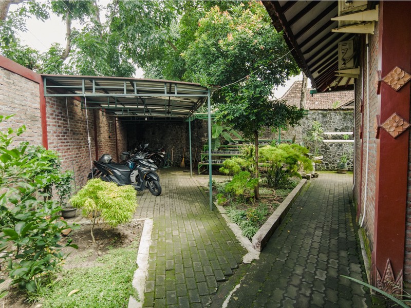 Dijual Cepat Prime Business Venue Di Jalan Damai Sleman, Cocok Untuk Kantor/Homestay