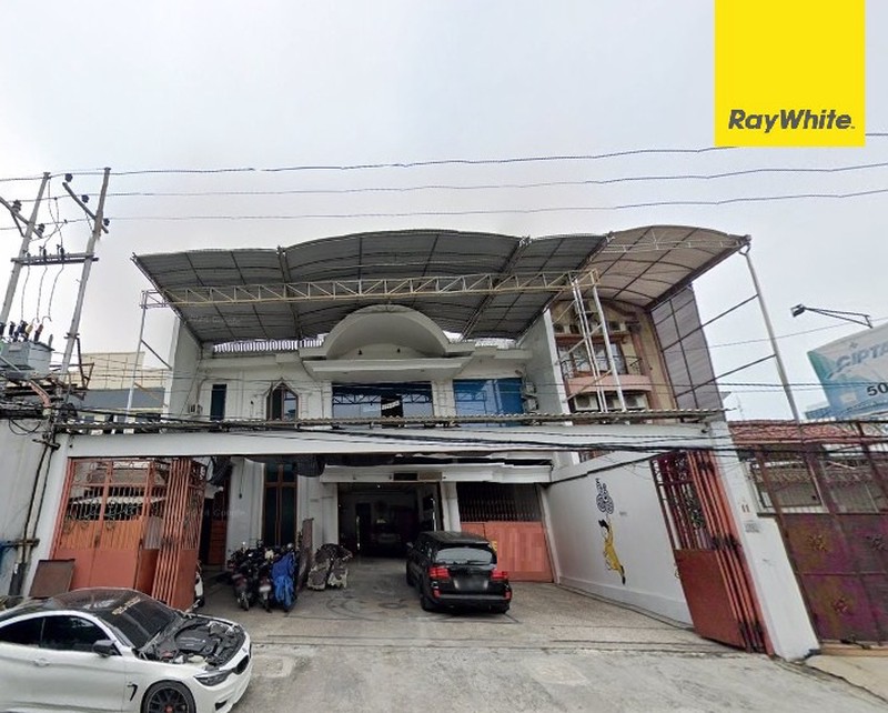 Dijual Rumah di Jalan Raya Biliton Surabaya Pusat