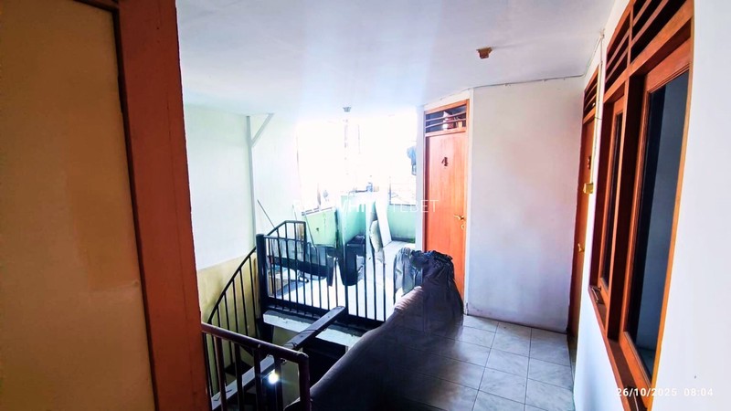 Rumah 2 Lantai Cocok untuk Kos-Kosan di Taman Margasatwa, Dijual Cepat!