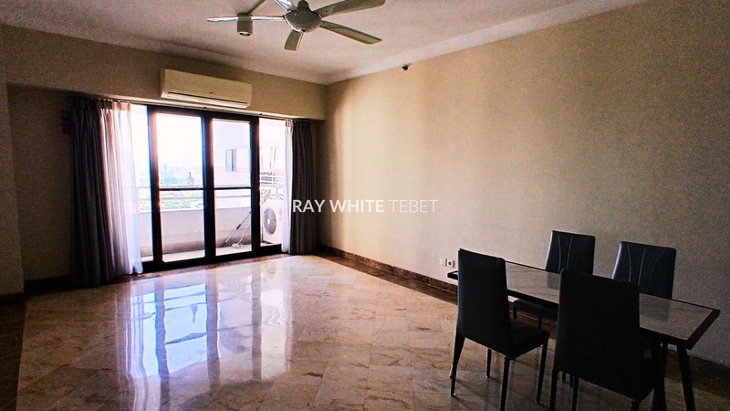 Dijual Apartemen Bona Vista Cilandak - 3+1 BR Semi Furnished, Siap Huni