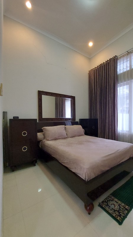 Rumah Cantik dan Nyaman di Graha Sentosa, Akses Mudah ke Fasilitas Umum