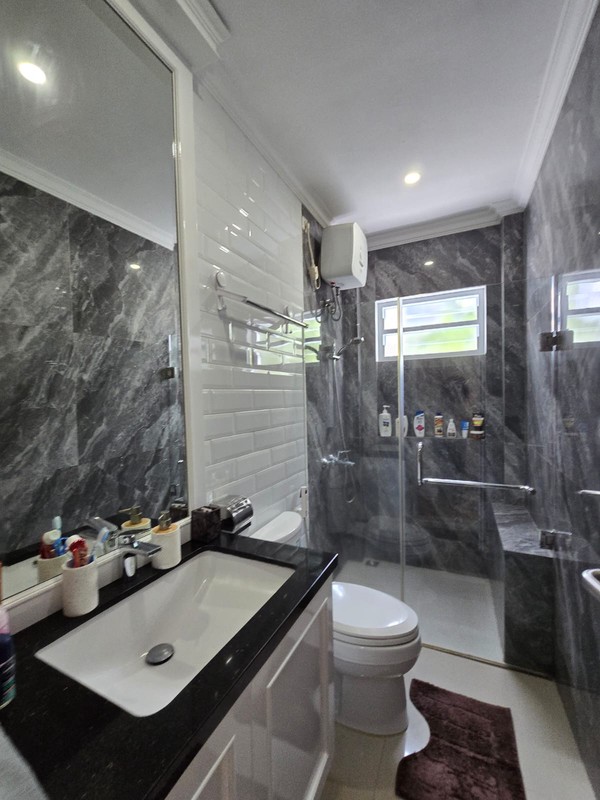 Rumah bagus,siap huni ,keamanan di Bintaro Jaya 9