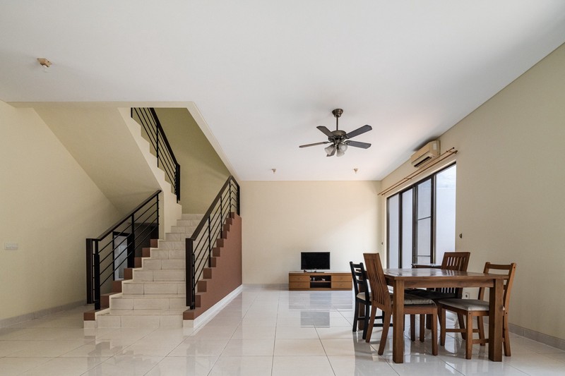 jual cepat rumah siap huni green cove bsd city shm bisa kpr