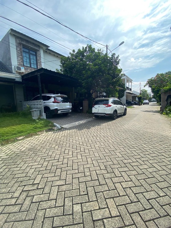 Rumah 2 Lantai, Bebas Banjir, Kemanan 24 Jam di Graha Bintaro