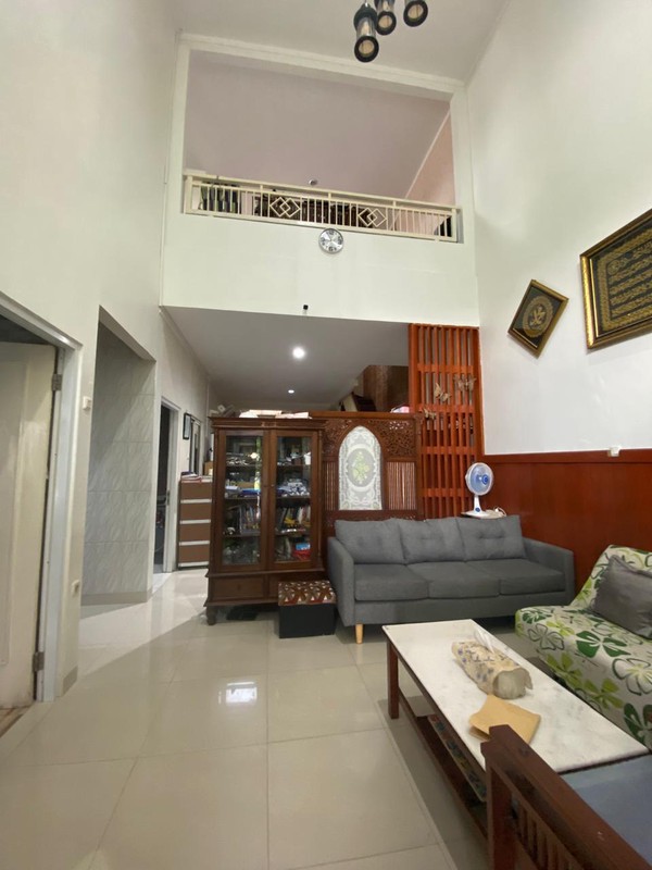 Rumah 2 Lantai, Bebas Banjir, Kemanan 24 Jam di Graha Bintaro