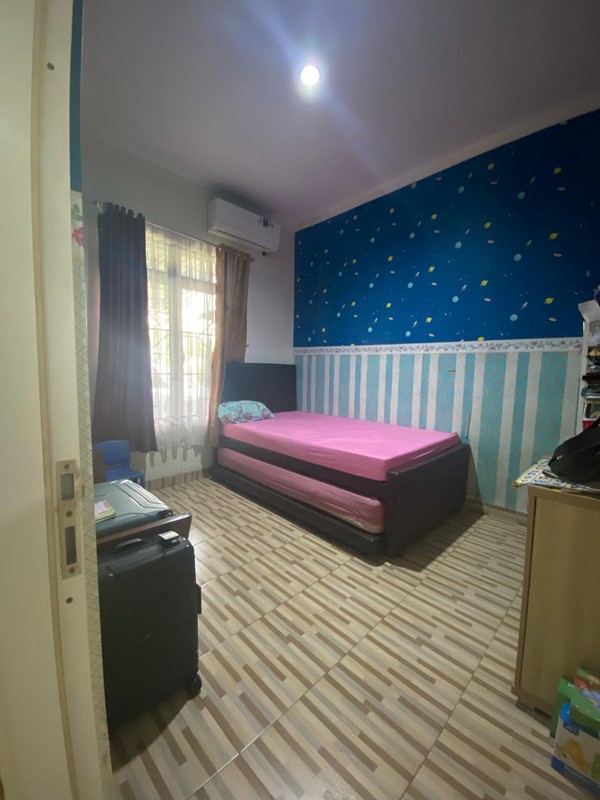 Rumah 2 Lantai, Bebas Banjir, Kemanan 24 Jam di Graha Bintaro