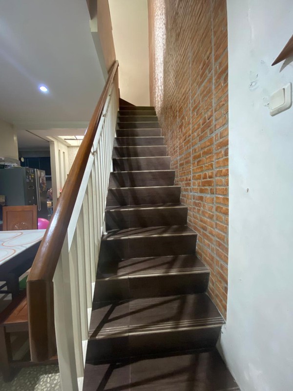 Rumah 2 Lantai, Bebas Banjir, Kemanan 24 Jam di Graha Bintaro