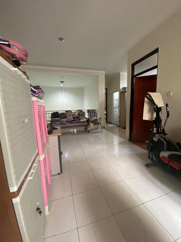 Rumah 2 Lantai, Bebas Banjir, Kemanan 24 Jam di Graha Bintaro