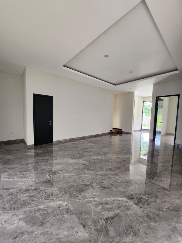 Dijual Rumah Modern Minimalis Graha Natura Surabaya Barat  dekat Ke Pakuwon Mall, Gwalk Citraland