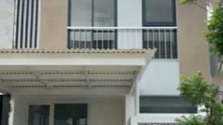 Dijual Rumah Dua Lantai Royal Residence Oakwood  Cluster Depan View Danau