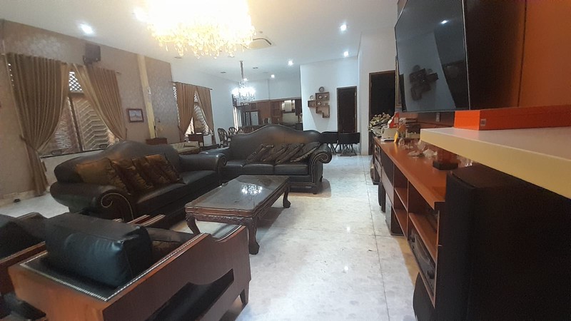 Rumah Luas 2 Lantai Siap Huni di Cipinang Cempedak Jatinegara Jaktim