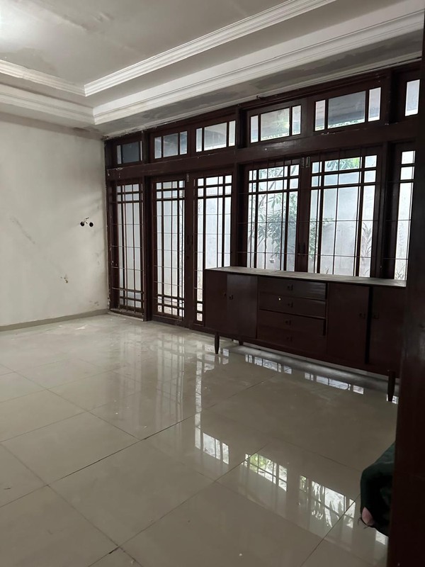 Disewakan Rumah Premium di Menteng