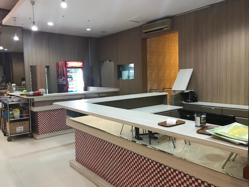 Dijual 2500 M2 Gedung Surabaya Timur - Jalan Raya Nginden - Nol Jalan Raya Kembar Komersial Area Cocok Buat Segala Usaha Strategis Sebaris Mie Tokyo, Hotel, Resto, Toko, Bengkel