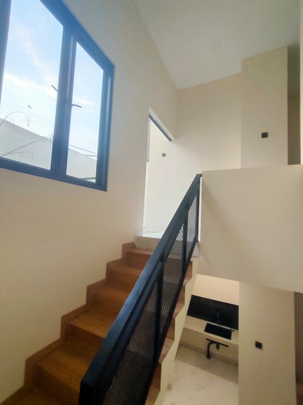 Rumah Bagus,nyaman di Graha Raya Tangerang Selatan