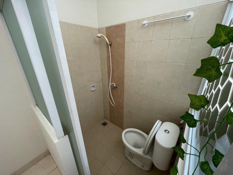 Rumah Kost Full Furnish di Foresta BSD deakt Akses Tol