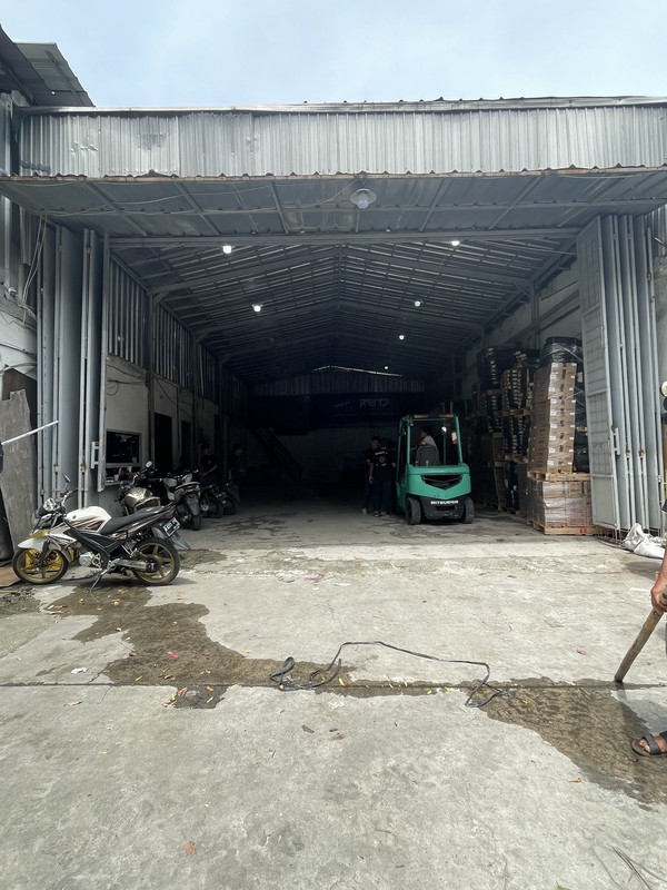 Dijual Gudang + Kantor
