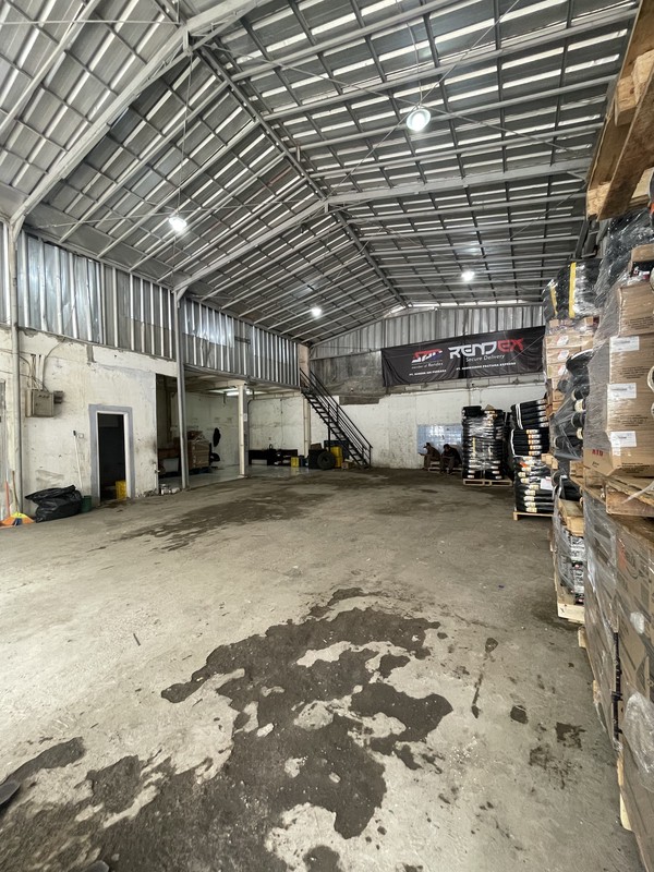 Dijual Gudang + Kantor