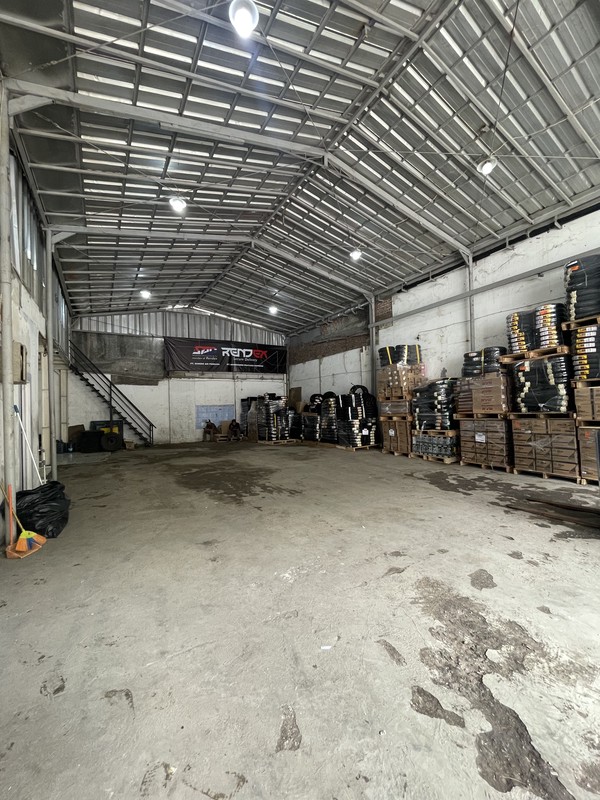 Dijual Gudang + Kantor