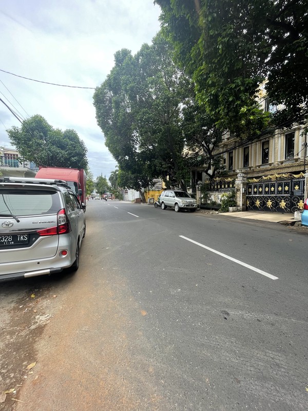 Dijual Gudang + Kantor