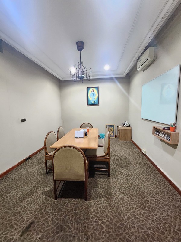 Dijual Rumah mewah area strategis