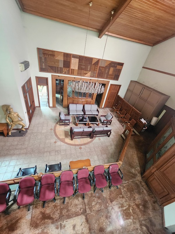 Dijual Rumah mewah area strategis