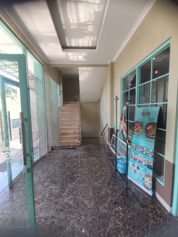 Disewakan Gedung Komersial 3 Lt Jalan Ir. Soekarno, Merr, Rungkut, Surabaya