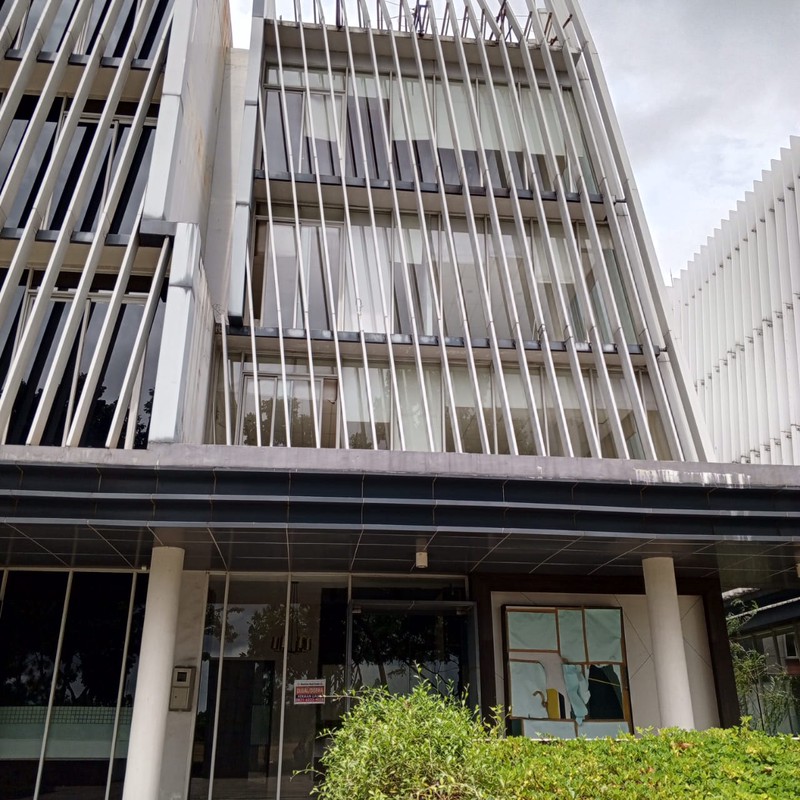 Gedung Siap pakai di Foresta Business Loft BSD Dekat Akses Tol