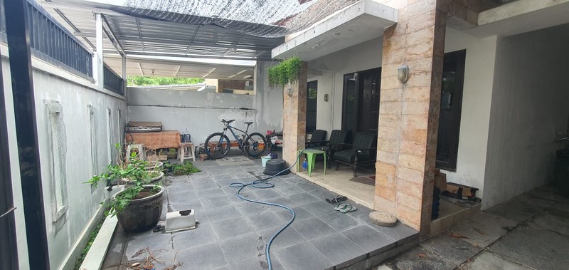 JUAL RUMAH SURABAYA BARAT Dian Istana Wiyung