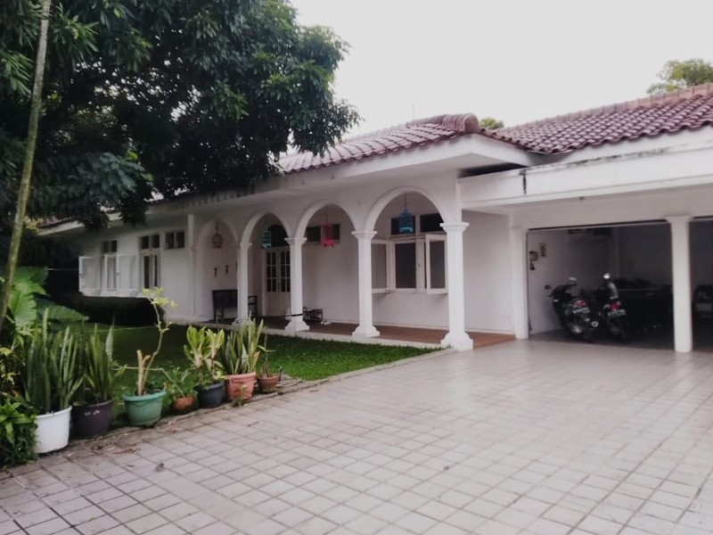 Rumah Nyaman di Kemang