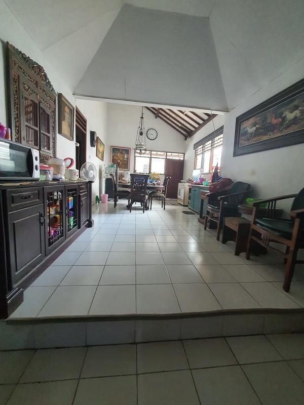 Dijual Rumah Nyaman Area Pasar Rebo