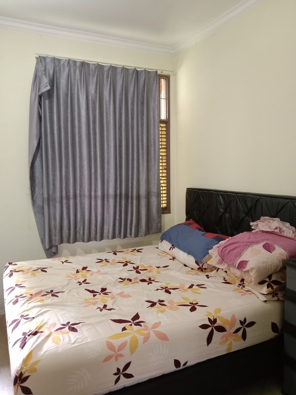 RUMAH DIJUAL "BU"  HITUNG TANAH DI KAWASAN ELIT DAN STRATEGIS @KEMANG PRATAMA, BEKASI