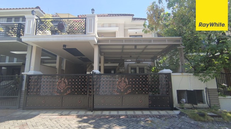 Dijual Rumah 2 lantai di Central Park A Yani Surabaya