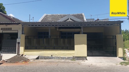 Disewakan Rumah di Jalan Raya Wiguna Surabaya