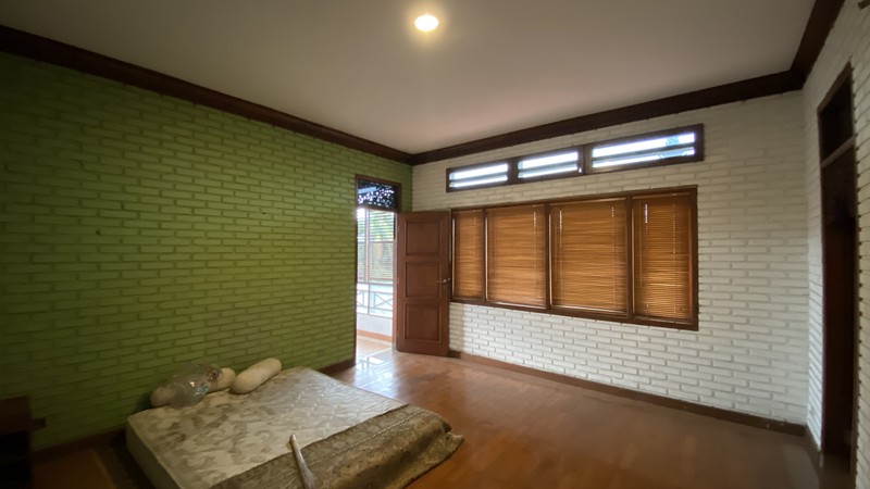 TURUN HARGA !!! RUMAH DI KAWASAN PONDOK KELAPA DUREN SAWIT, JAKARTA TIMUR