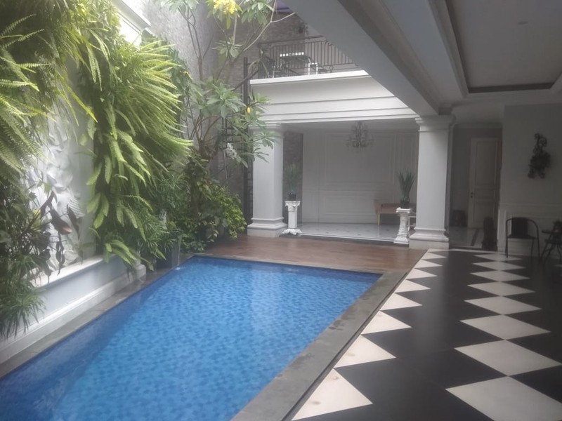Rumah Bagus Di Jl Bukit Hijau Pondok Indah Jakarta Selatan