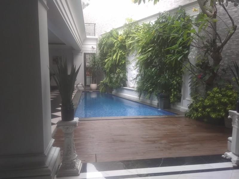Rumah Bagus Di Jl Bukit Hijau Pondok Indah Jakarta Selatan