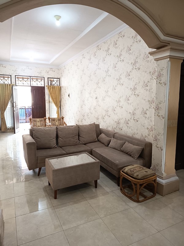 RUMAH FULL FURNISHED DISEWAKAN DI KEDAMAIAN DEKAT ANTASARI BANDAR LAMPUNG