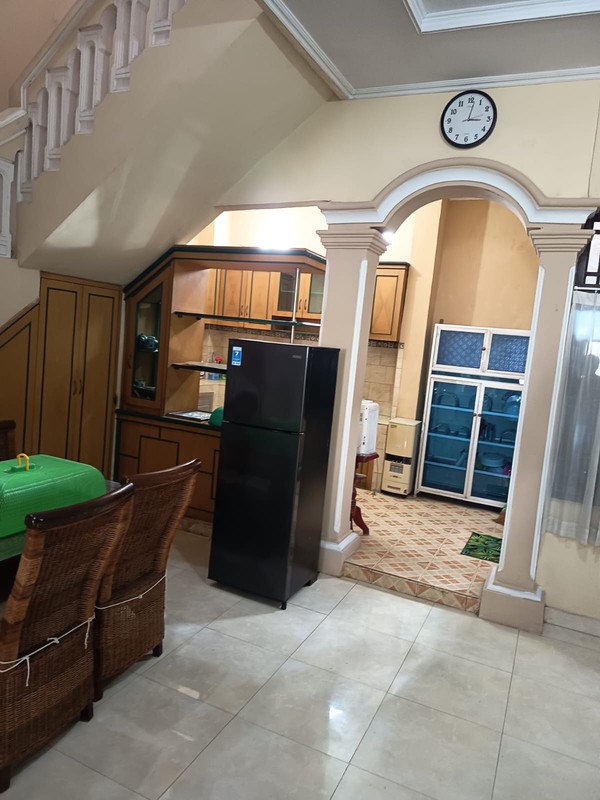 RUMAH FULL FURNISHED DISEWAKAN DI KEDAMAIAN DEKAT ANTASARI BANDAR LAMPUNG