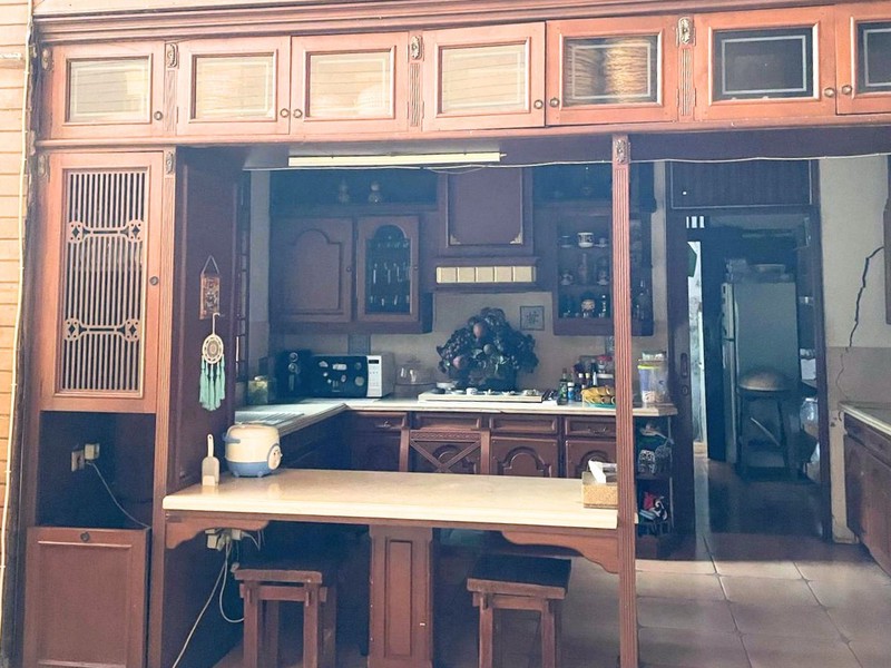 Rumah Jati Cantik dengan Swimming Pool di Mega Cinere